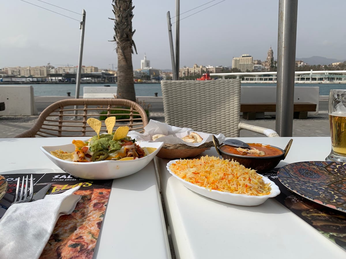 Amigos Indian & Mexican Cuisine | Muelle Uno — foto 2
