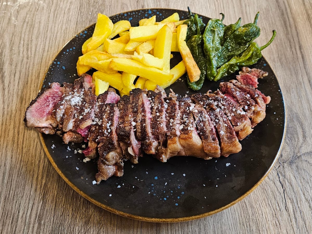 Casa Galicia LAR ARRAIZ Pulpería Asador — foto 3