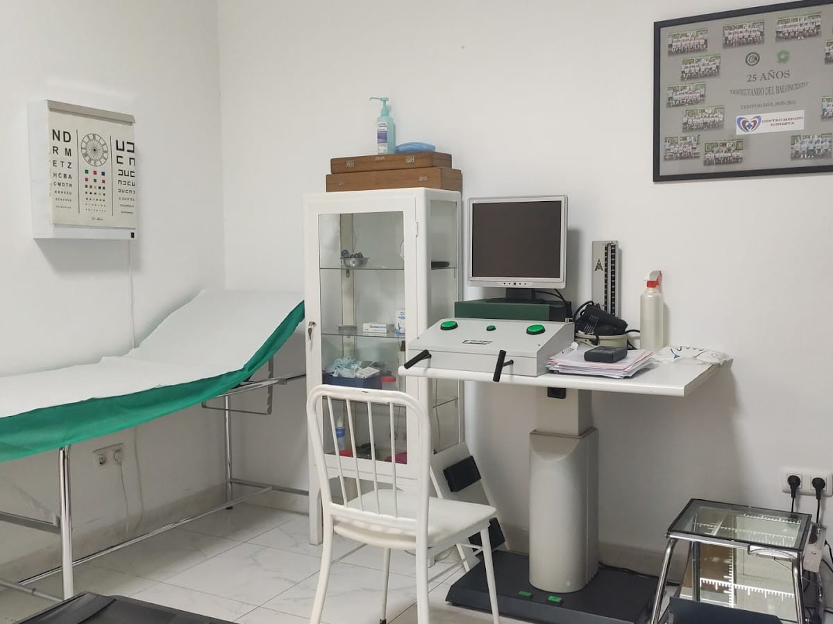Centro Médico Hiniesta — foto 2