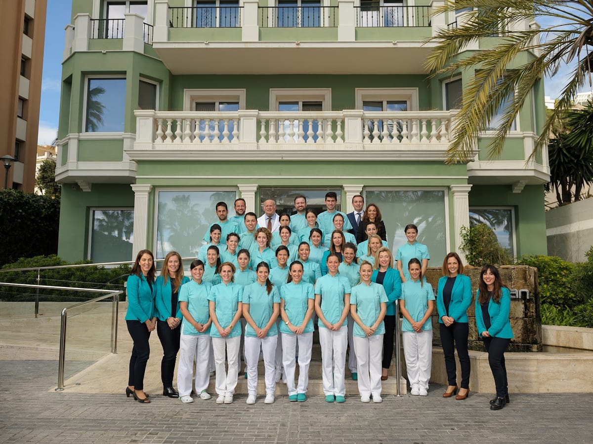 Clínica Dental Avilés y Román — foto 2