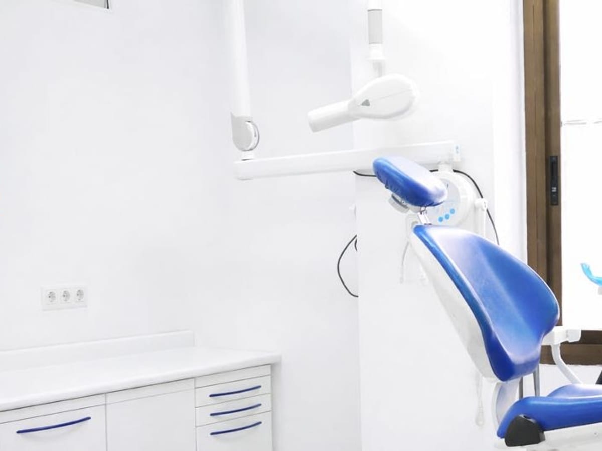 CLÍNICA DENTAL FAMILIAR URGENCIAS 24 HORAS — foto 3