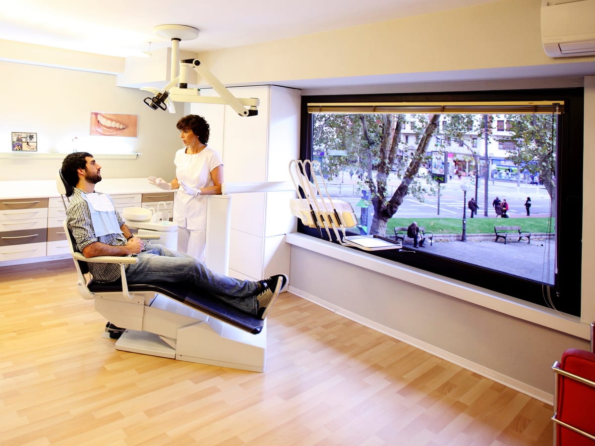 Clínica Dental La Casilla — salud & medicina en Bilbao