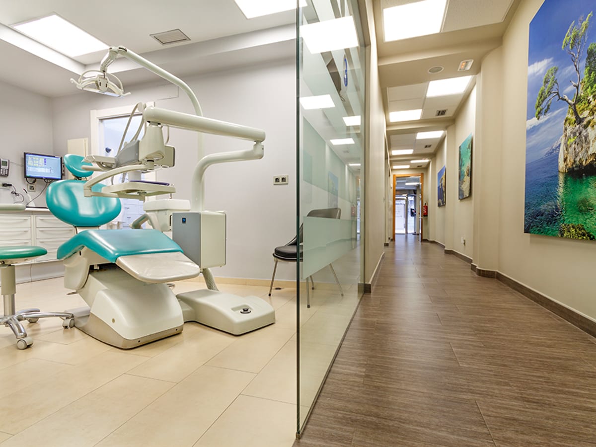Clínica Dental Lezcano — salud & medicina en Bilbao