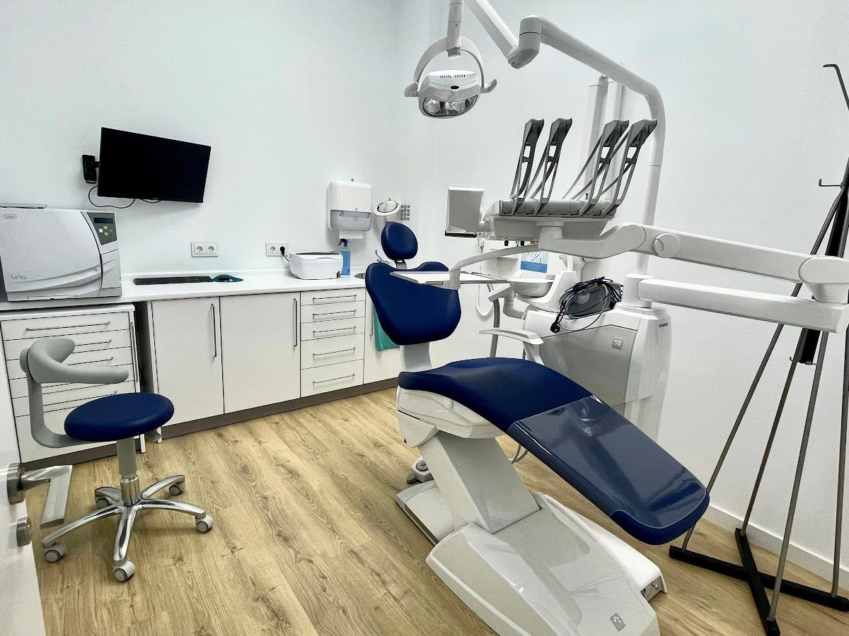 Clínica Dental Parque Litoral Málaga. Gross Dentistas — foto 2