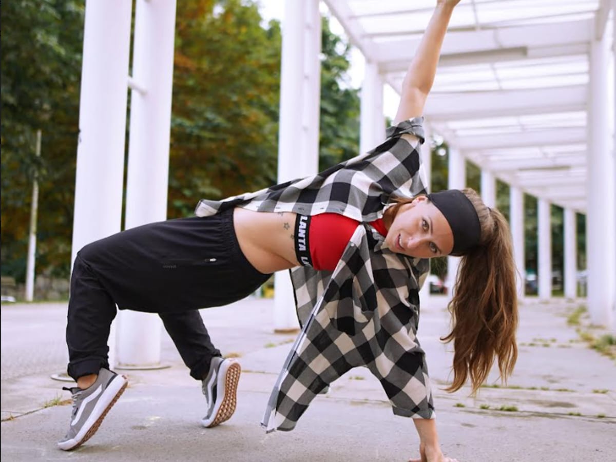 DENA BILBAO Escuela baile y danza — entretenimiento en Bilbao