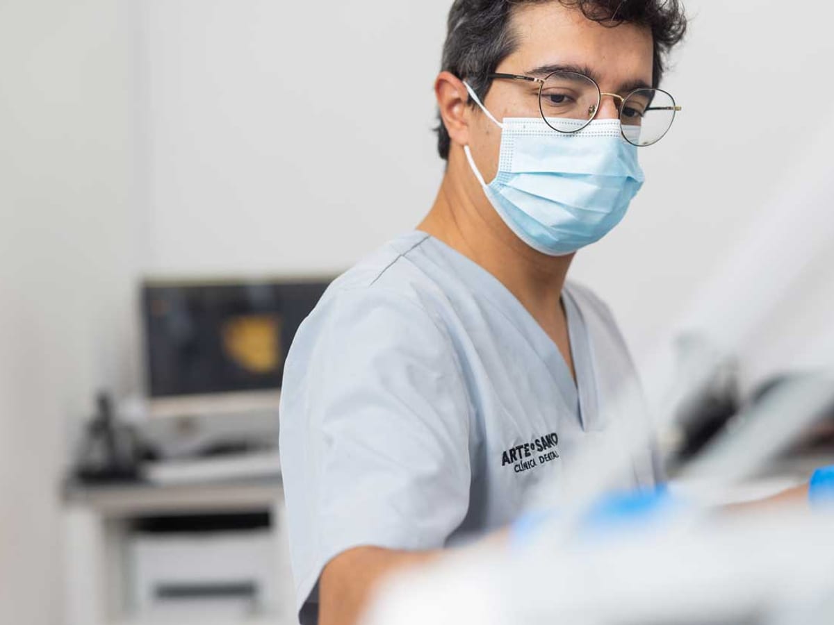 Dentistas de urgencias 24 horas Arte Sano Clínica Dental — salud & medicina en Valencia