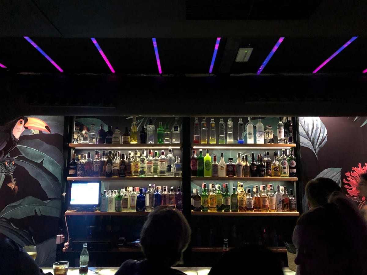Fox Congo — entretenimiento en Valencia