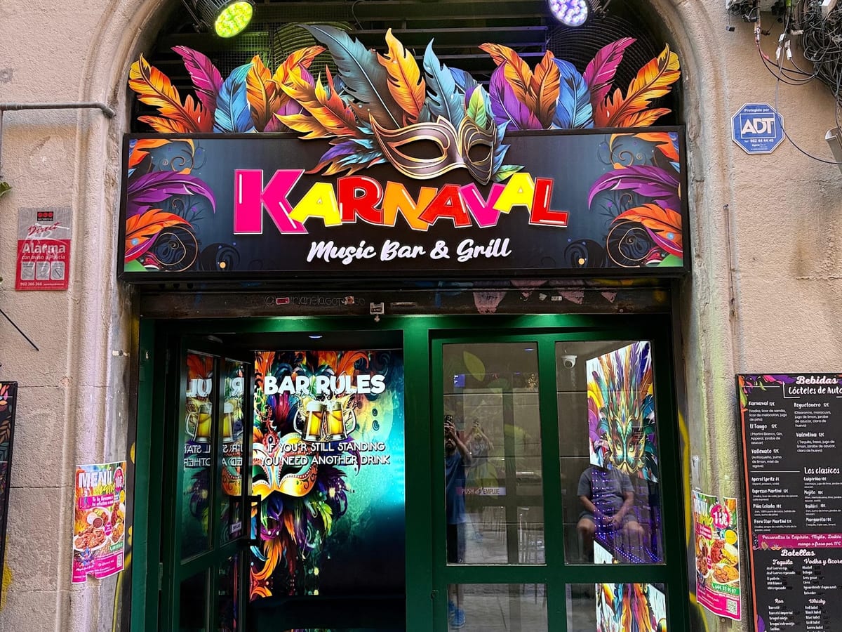 Karnaval - Music Bar and Grill | Bar restaurante musical latino — entretenimiento en Barcelona
