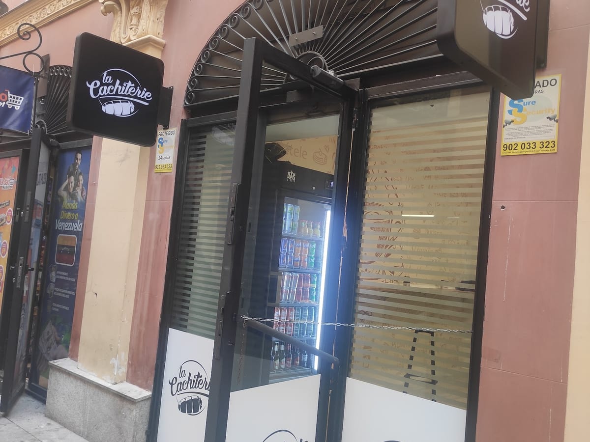 La cachiterie / Madrid Gran Via — tiendas latinas en Madrid