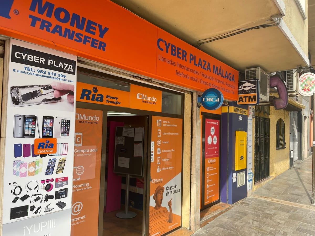 Locutorio "Cyber Plaza Malaga" — envíos & finanzas en Málaga