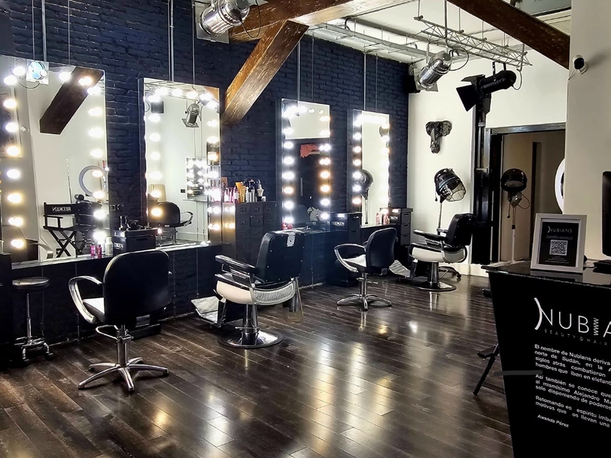 Nubians Hair Salon - Peluquería Madrid — belleza & estética en Madrid