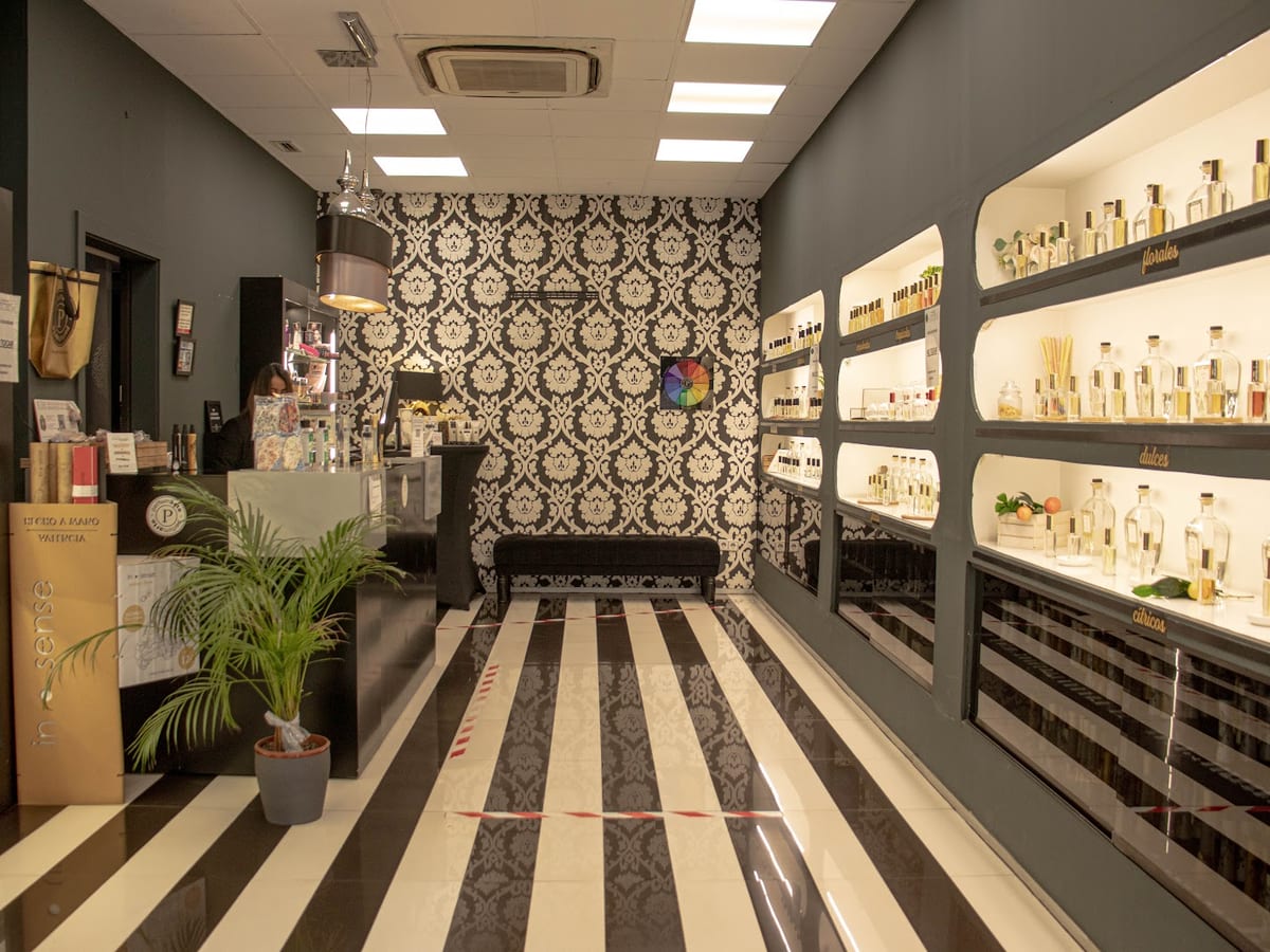 Perfumarte Pintor Benedito — tiendas latinas en Valencia