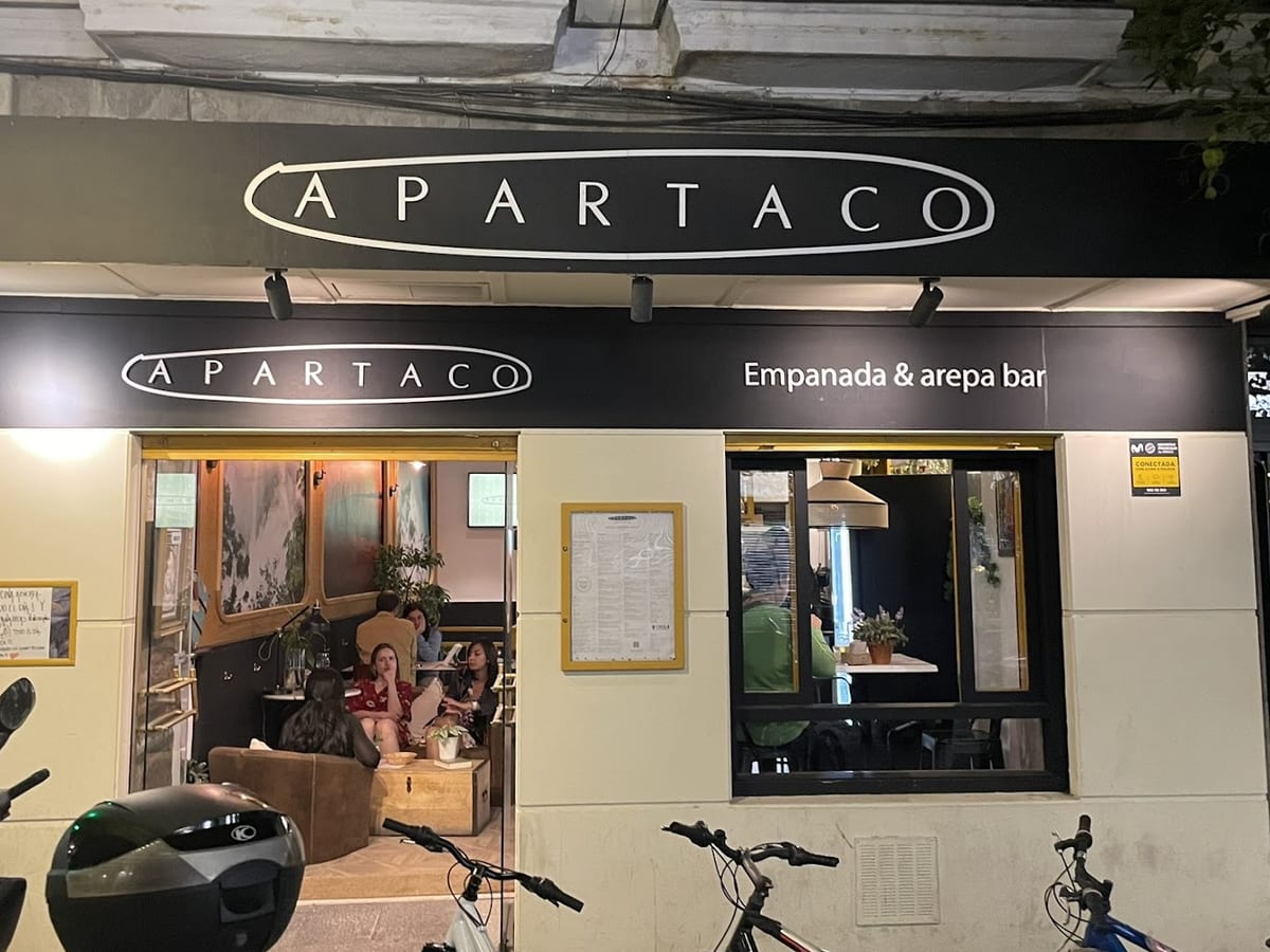 Restaurante Apartaco — tiendas latinas en Madrid