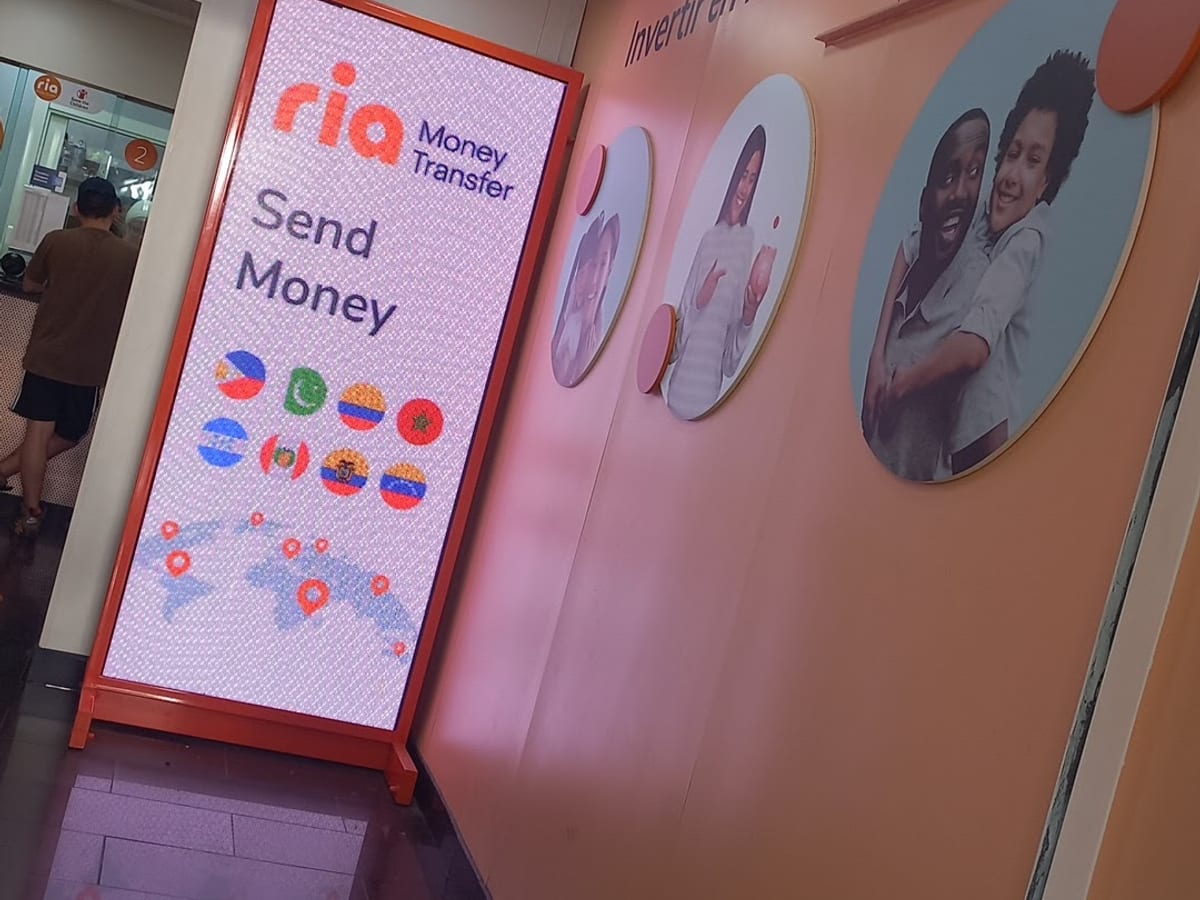 Ria Money Transfer & Currency Exchange — foto 3