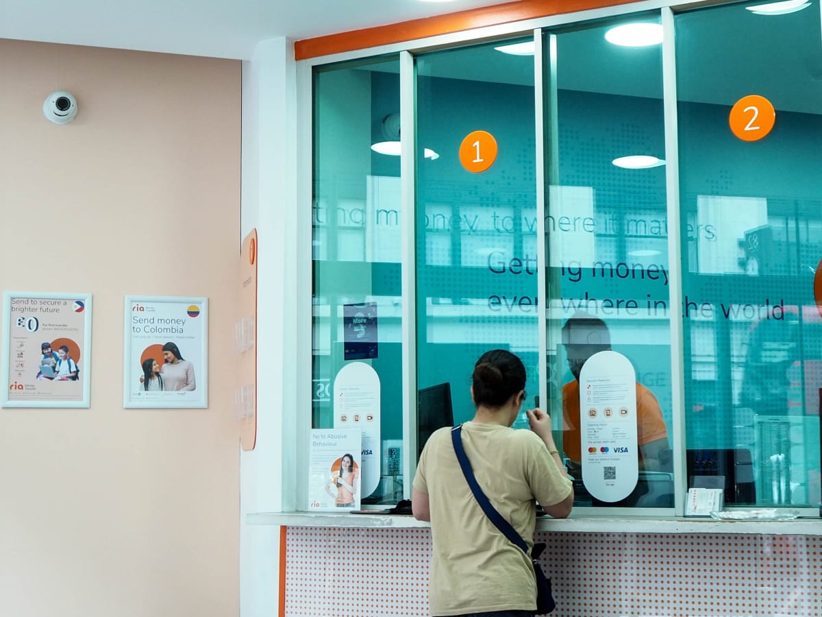 Ria Money Transfer & Currency Exchange — envíos & finanzas en Madrid
