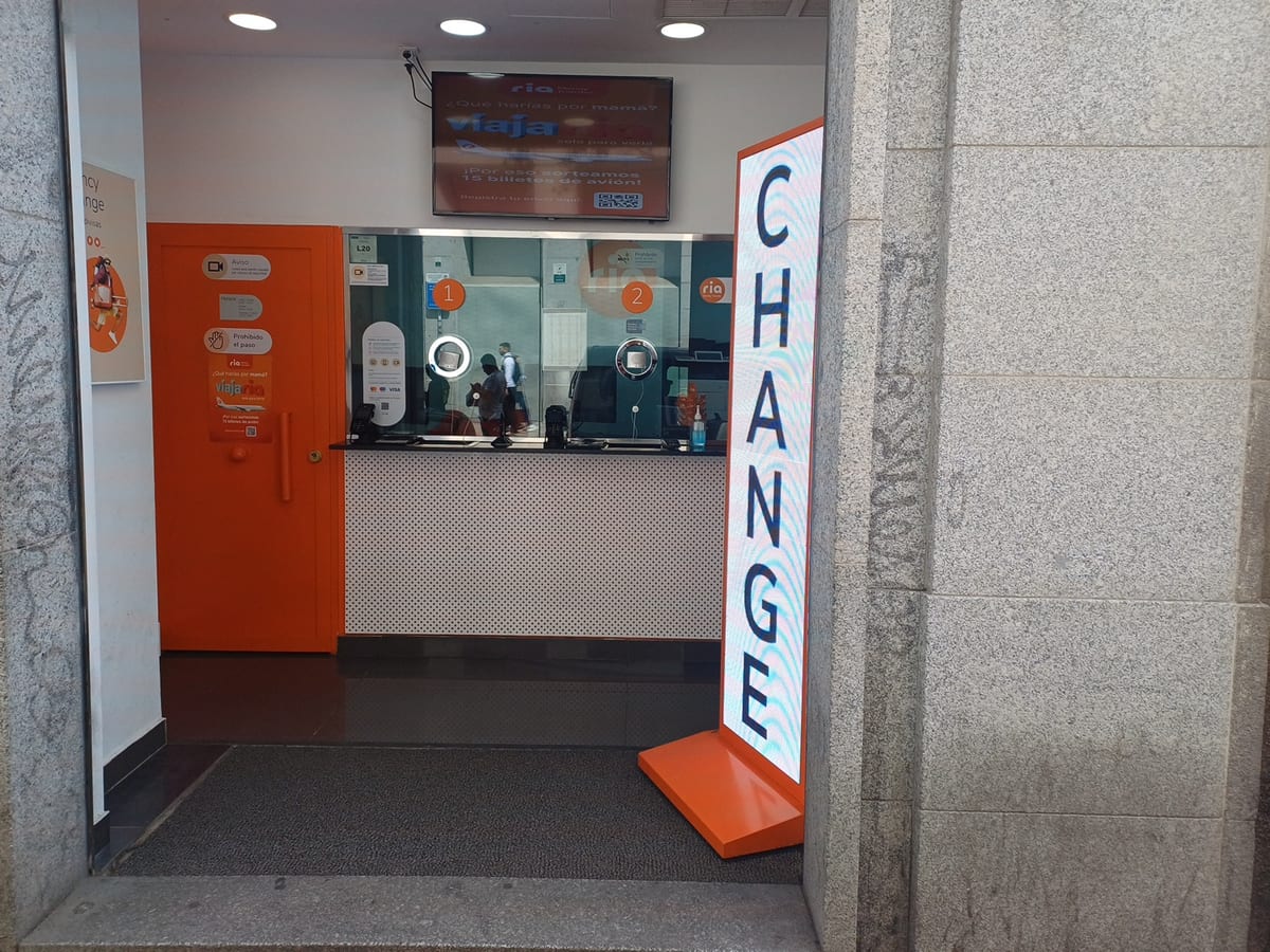 Ria Money Transfer & Currency Exchange — foto 2