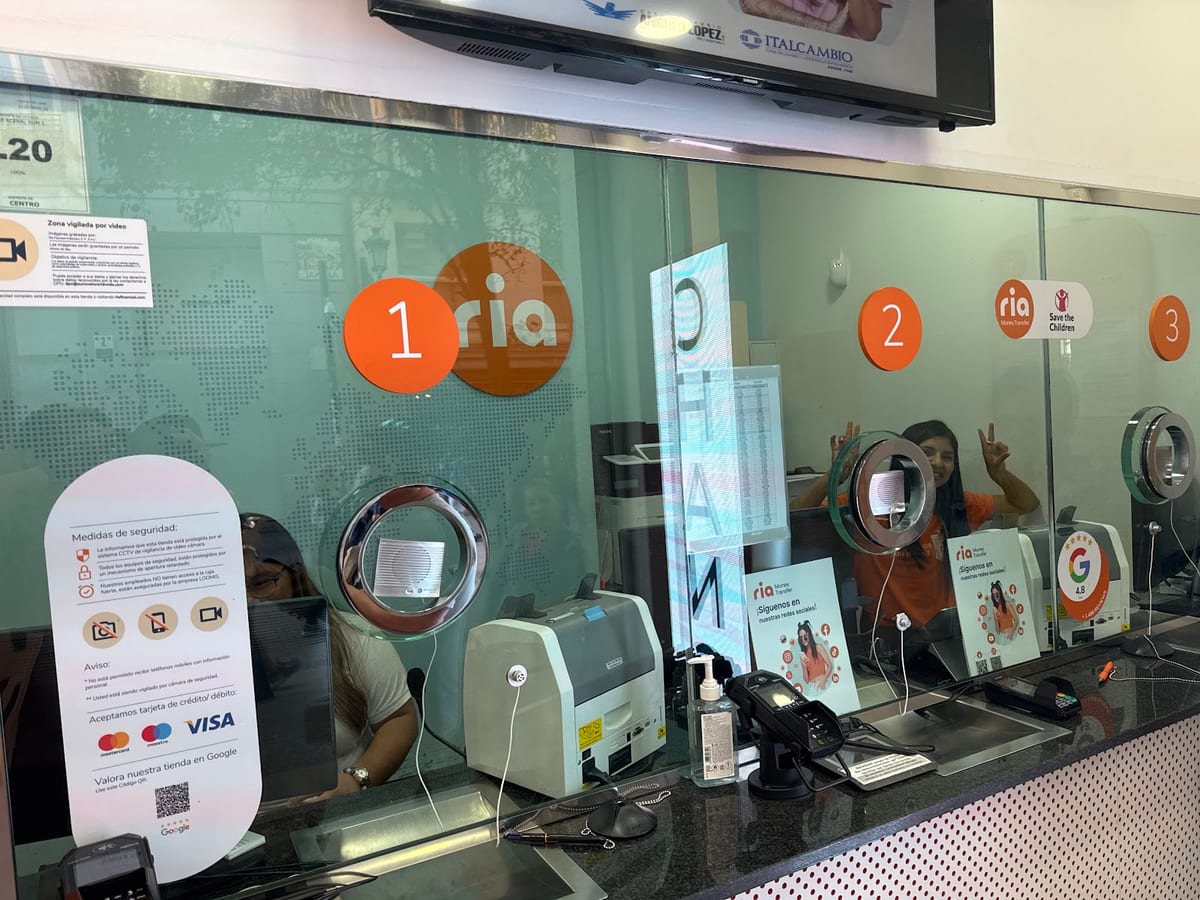 Ria Money Transfer & Currency Exchange — foto 3
