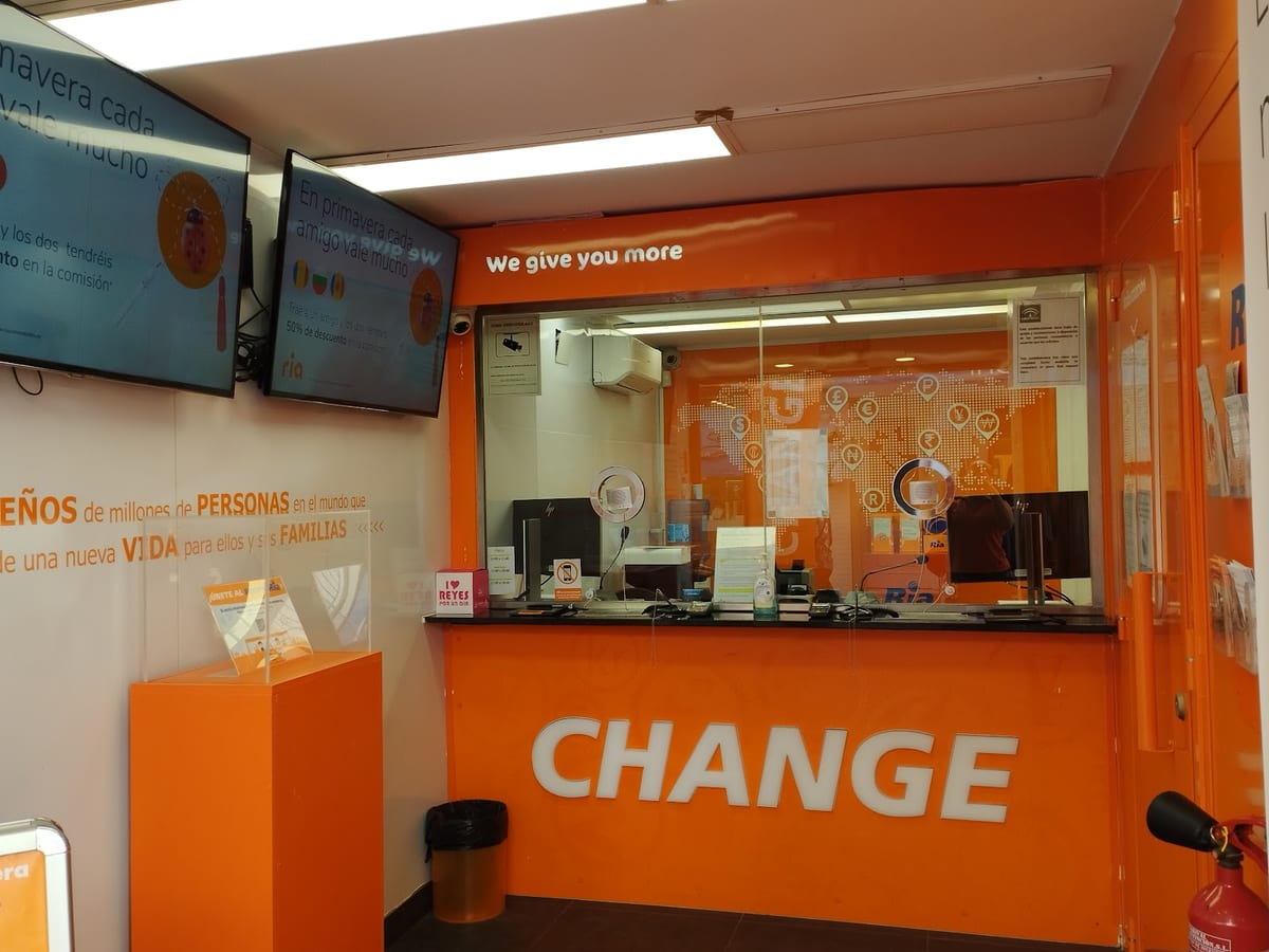 Ria Money Transfer & Currency Exchange — foto 2