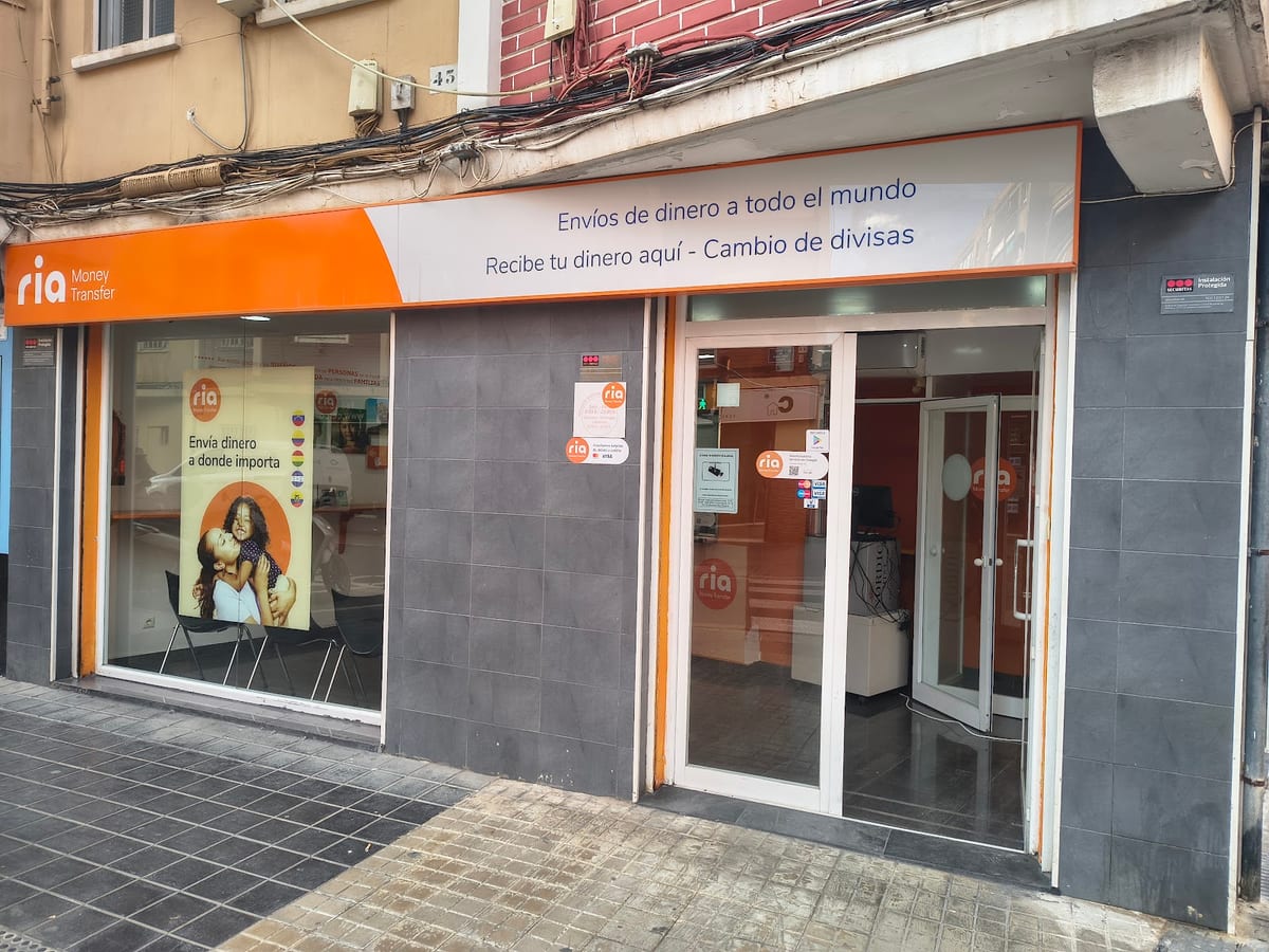 Ria Money Transfer & Currency Exchange Valencia — foto 2