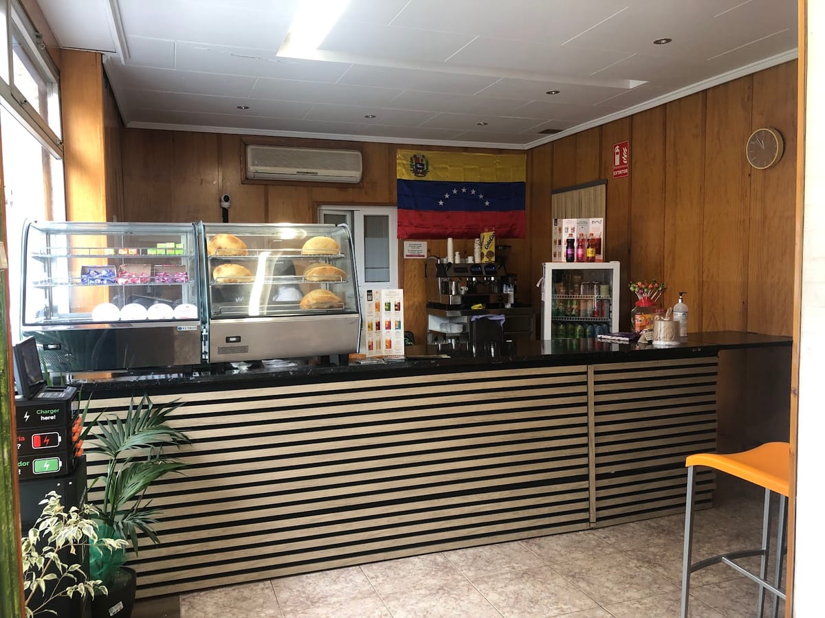 Sazón con Amor — tiendas latinas en Valencia