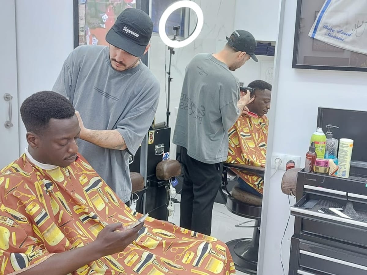 SHARP BLENDZ BARBERSHOP BARCELONA — foto 3