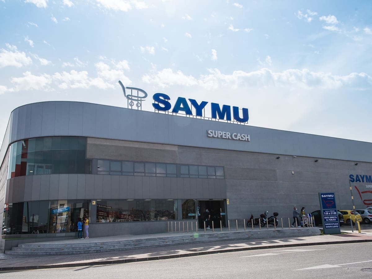 Super Cash SAYMU — tiendas latinas en Málaga