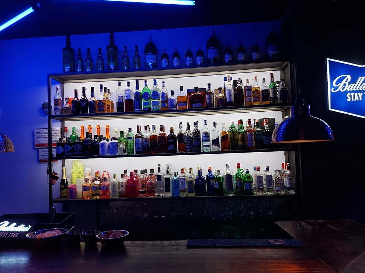 The Blue Iguana — foto 2