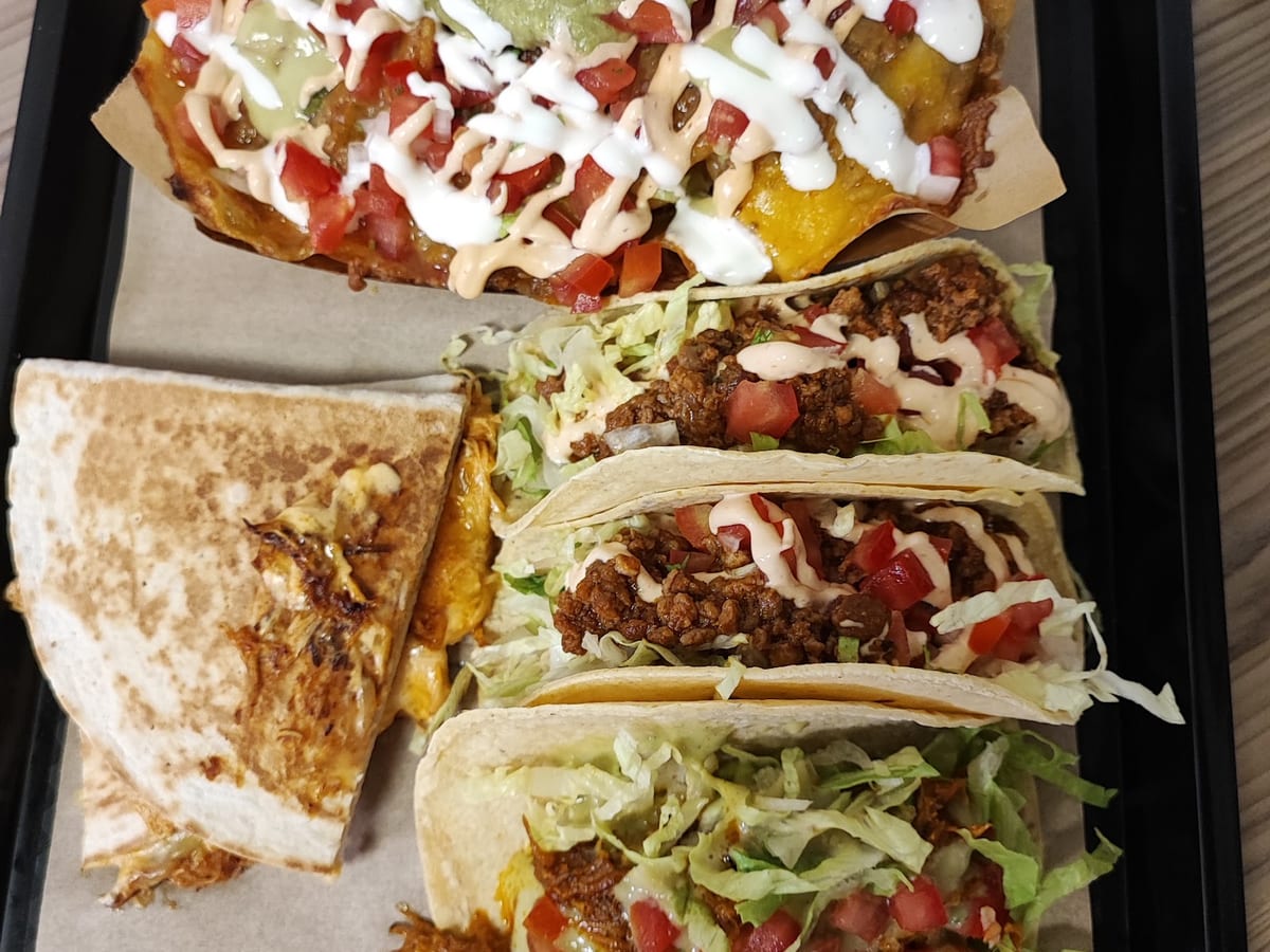 TOTOPO Henao Mexican food — foto 3